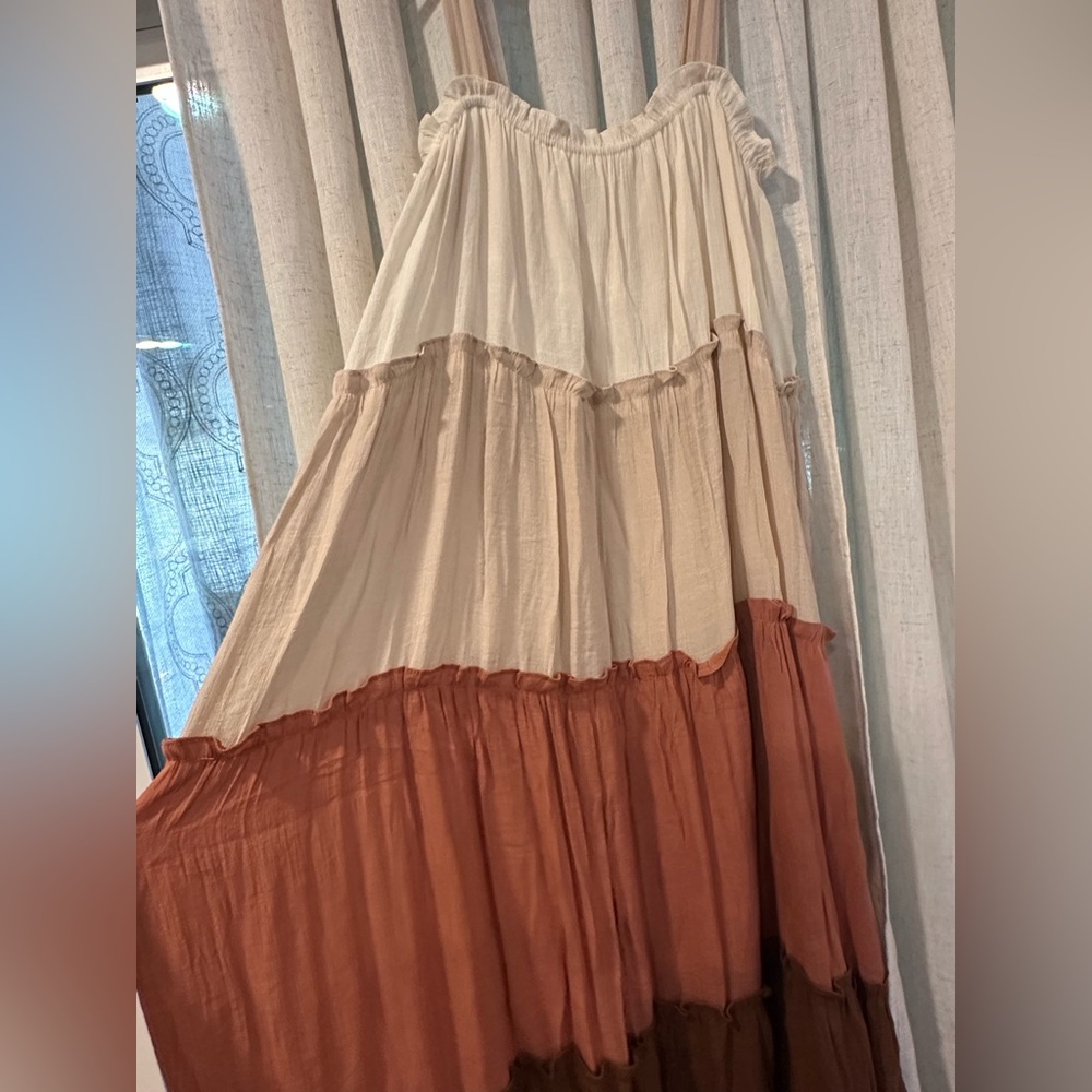 Colorblock Midi Dress - Picture 2 of 3